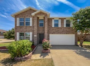 715 Daughters Dr, Burleson, TX 76028