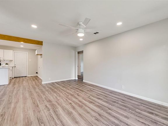 4th image of 10531 Benbrook Dr