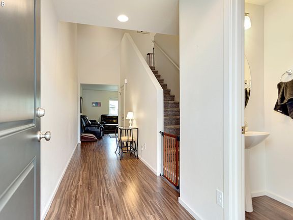 3rd image of 9206 NE 80th Cir