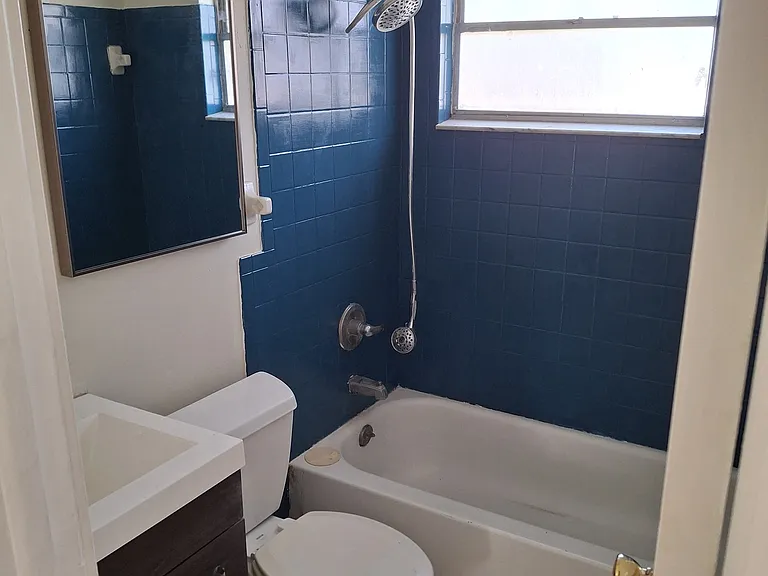 2532 SW Lois Ave — Photo 12