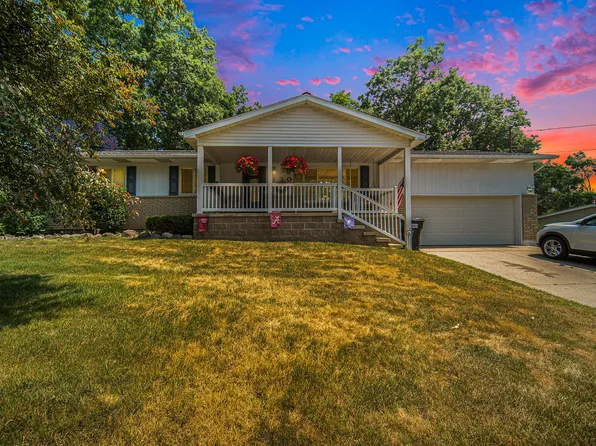 130 Claremont Cir, Brooklyn, MI 49230