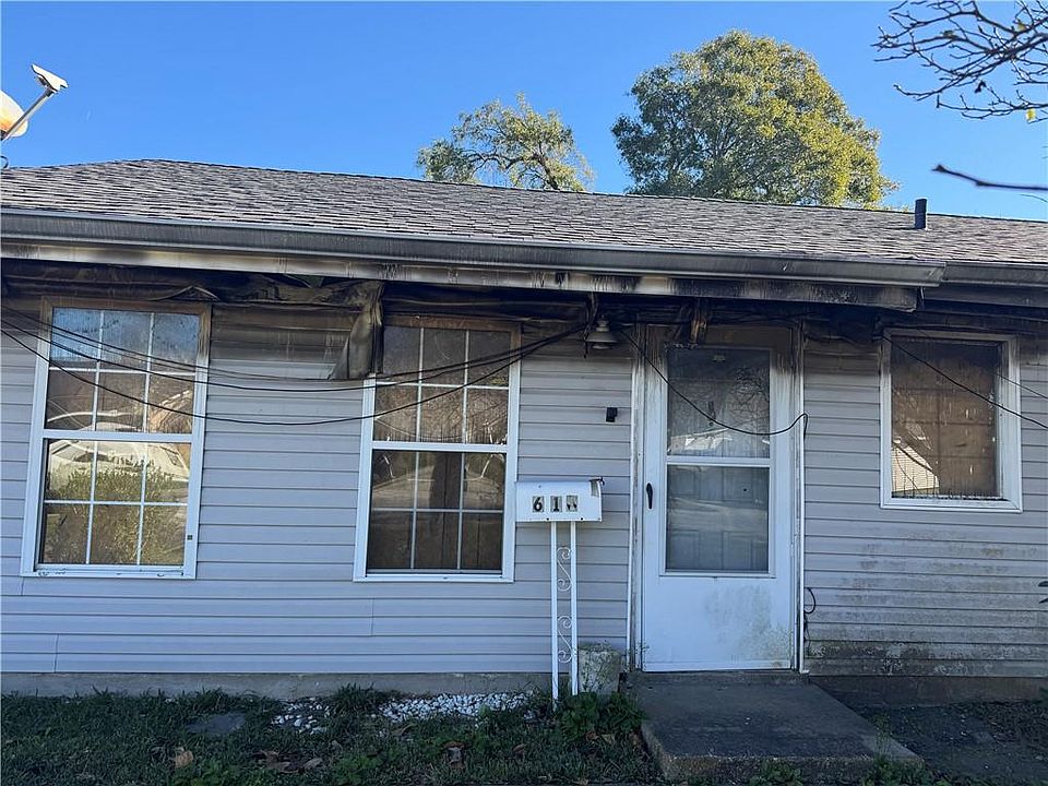 1st image of 610 Huntlee Dr