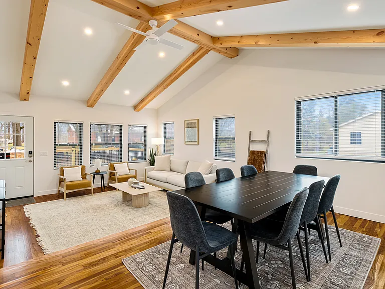 665 E Ridge Rd — Photo 9