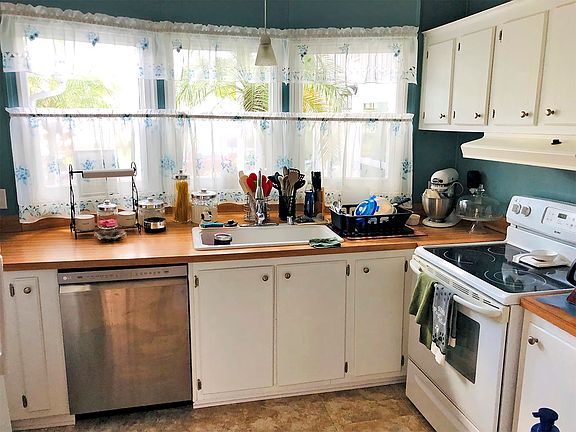2nd image of 1335 San Miguel Ln #1335