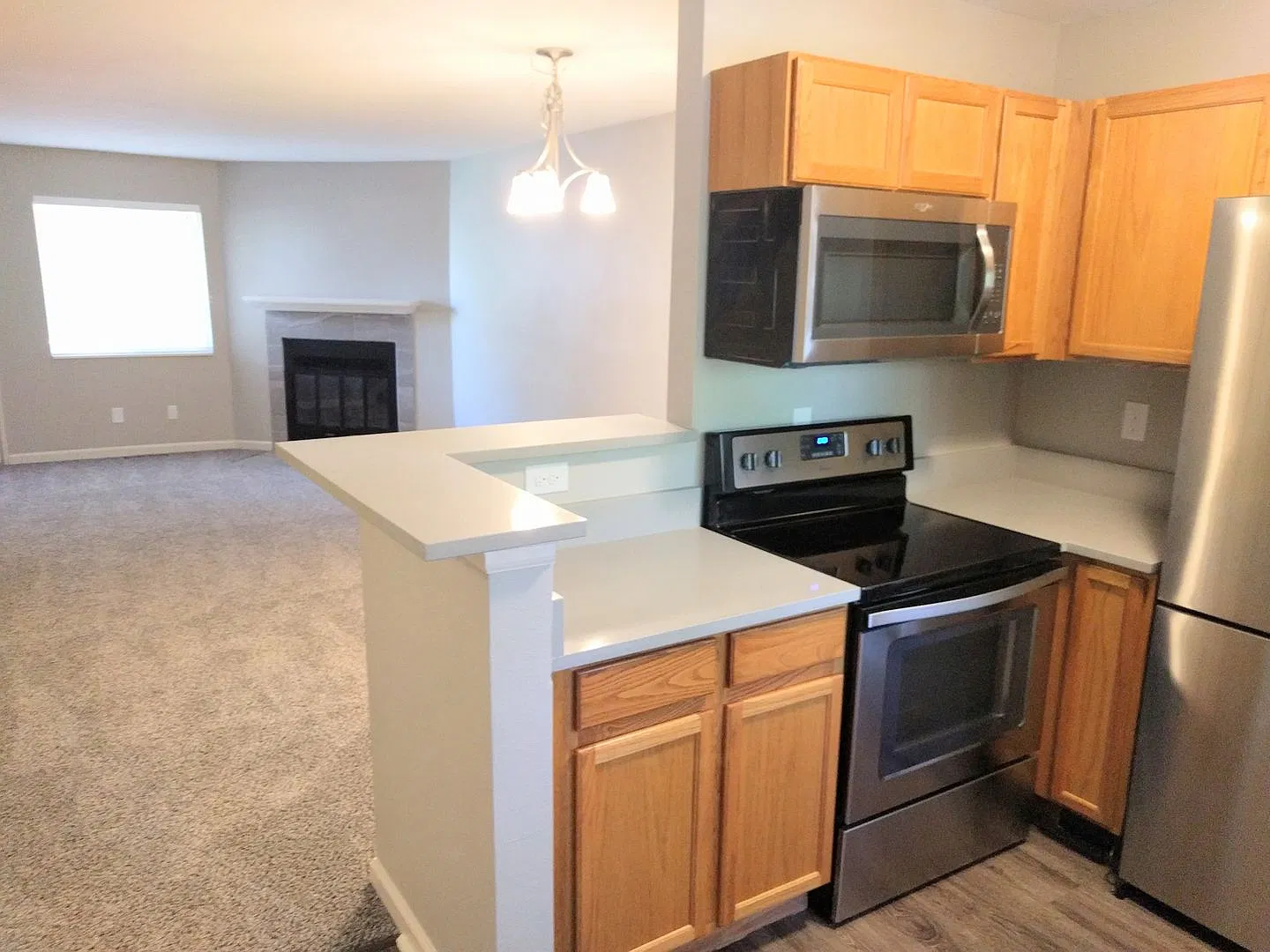2 bedroom 1.5 bath w/ Garage — Photo 3