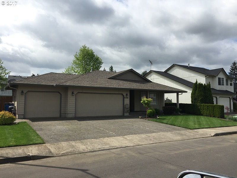 2nd image of 9705 NE 84th Way