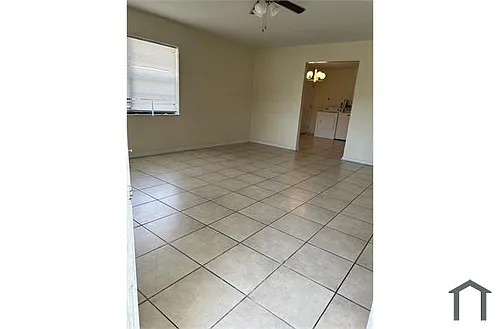 2440 S Palmetto Ave #D Photo 1