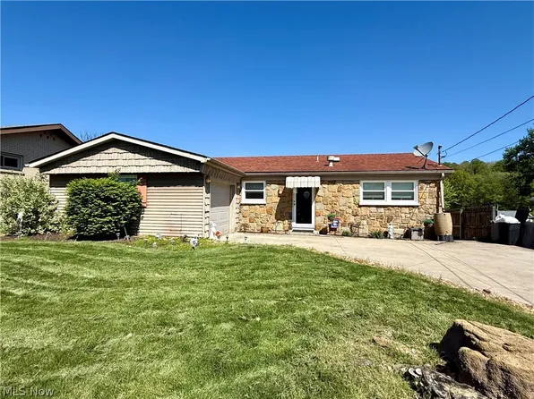 1412 Walker Rd, Follansbee, WV 26037