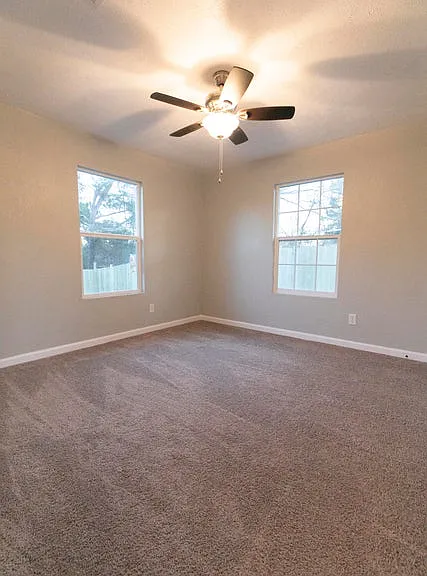 512 Vernon St — Photo 5