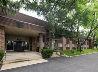 8315 Route 53 APT B1, Woodridge, IL 60517