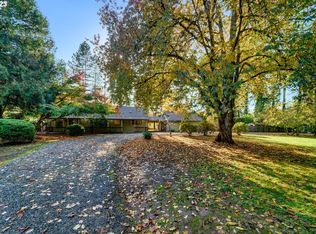 6050 Childs Rd, Lake Oswego, OR 97035