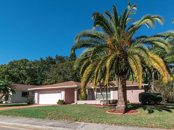 2nd image of 2112 Flamingo Pl