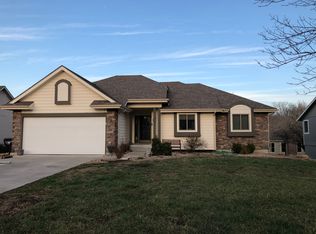 3742 SW Arvonia Pl, Topeka, KS 66610