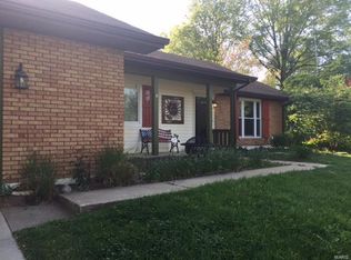 22 Oxford Dr, Washington, MO 63090
