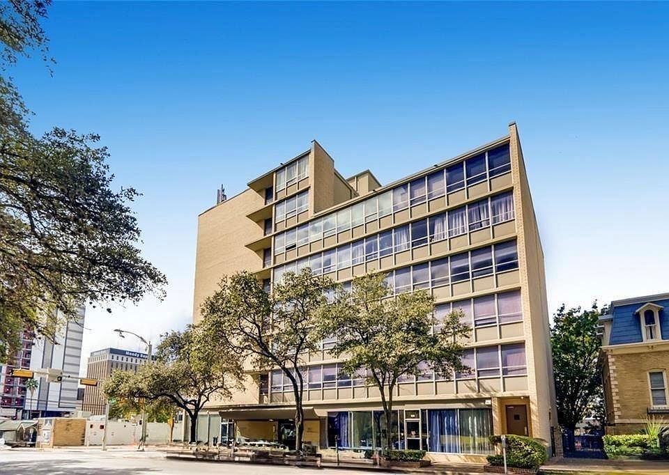 1st image of 1800 Lavaca St APT 607