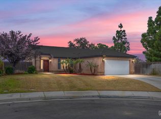 341 Sunny Meadow Dr, Bakersfield, CA 93308