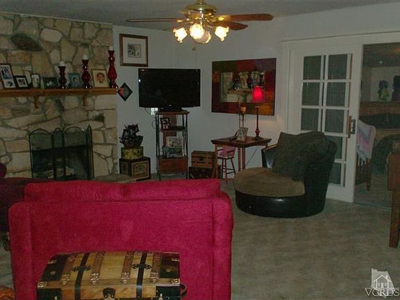 5th image of 564 W Santa Paula St