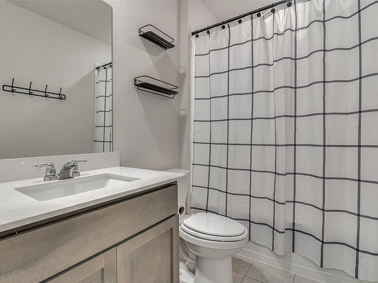 1004 Cotton Gin Ct — Photo 18