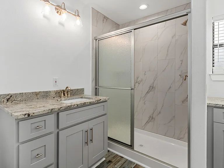310 Creek Ln — Photo 8
