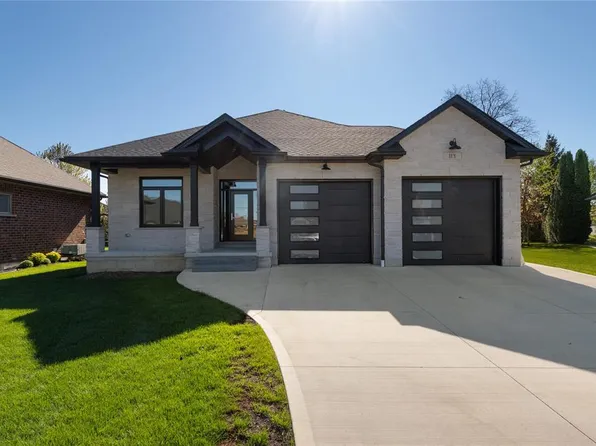 113 Macdonald St, Lambton Shores, ON N0N 1J0