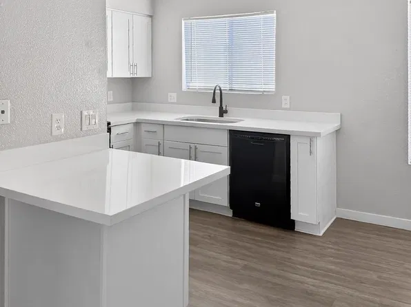 816 N Revere Unit 202, Mesa, AZ 85201