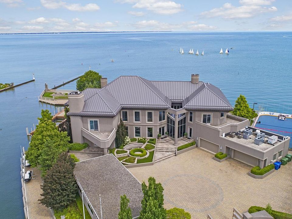 1st image of 220 Elmgrove Dr