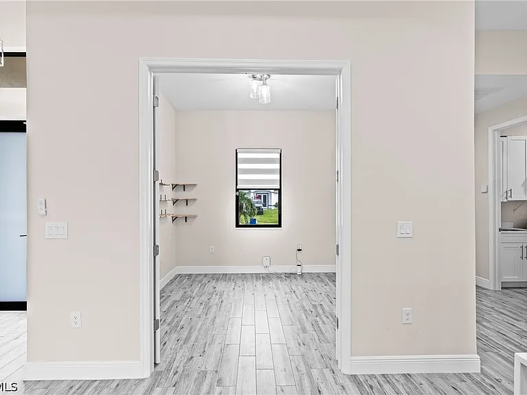 4707 6th St W — Photo 12