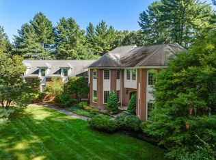 24 Davis Rd, Carlisle, MA 01741