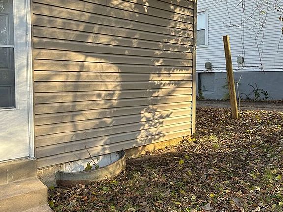 4th image of 10057 Bon Oak Dr