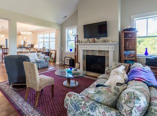 3298 Beach Cove Ln, Southport, NC 28461