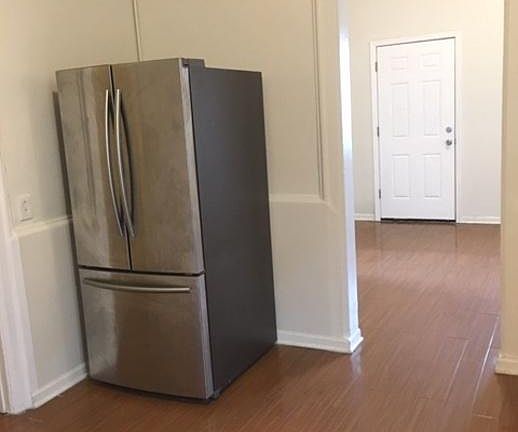 2nd image of 464 W 27th St Unit 2R