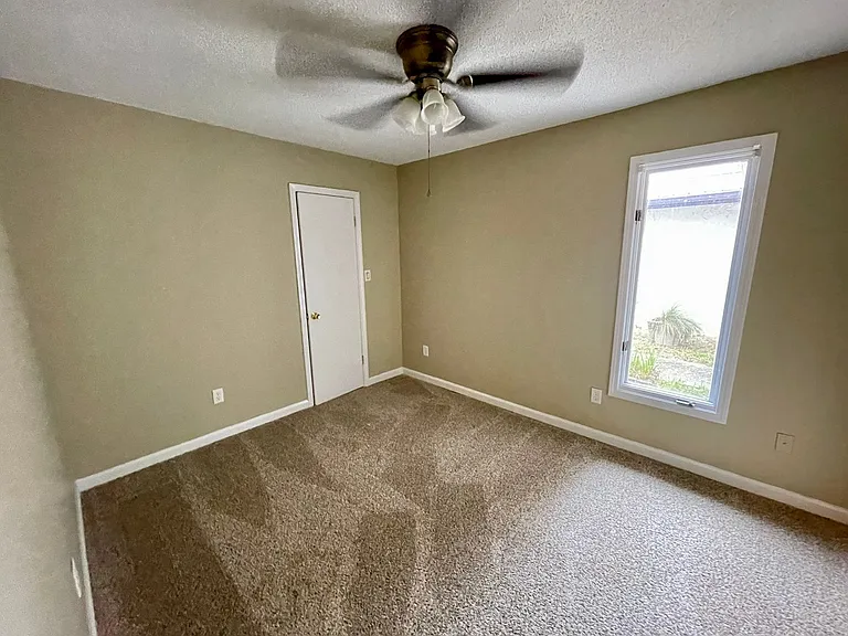 6300 Creel Rd — Photo 11