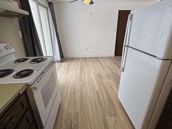 3rd image of 4239 Central Ave #1