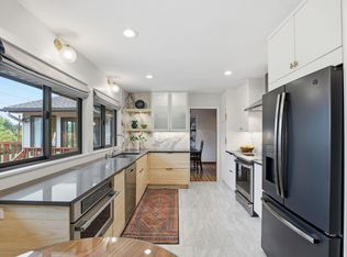 11115 Carver Ct, Burnsville, MN 55337