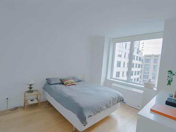 5th image of 34 N 7th St APT 5B