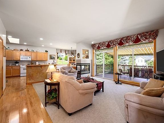 3rd image of 5816 N Cristy Ln