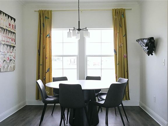 5th image of 303 Meadow Ln #0