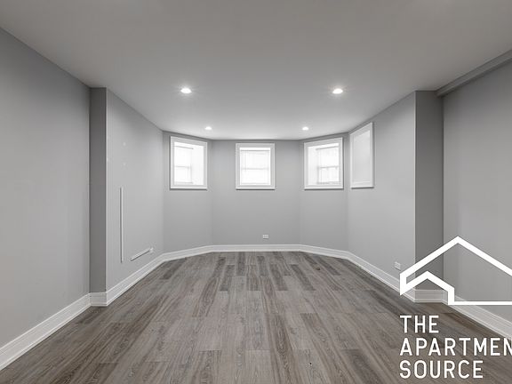 5th image of 4319 N Francisco Ave #G