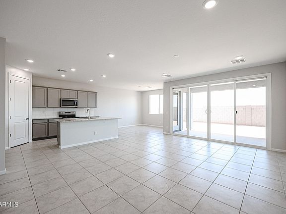 3rd image of 18037 W AVENIDA DEL SOL --