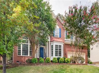 5915 Marshbank Ln, Charlotte, NC 28269