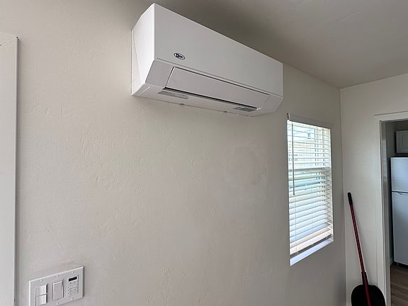 3rd image of 4020-22 Promontory St #4020