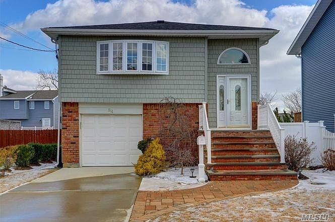 1st image of 84 Stillwater Ave