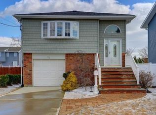84 Stillwater Ave, Massapequa, NY 11758