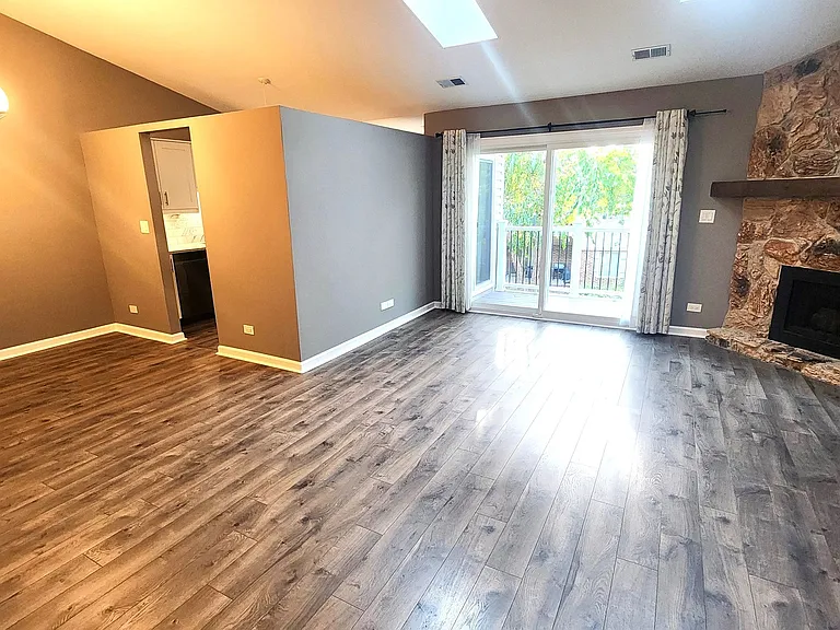 1522 Commodore Ct #6 — Photo 3