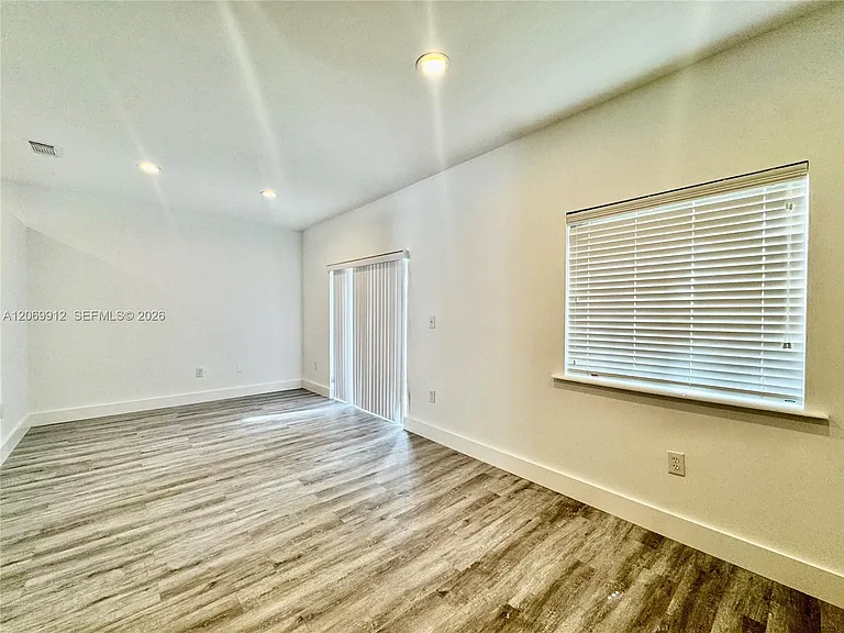 14333 SW 125th Ct — Photo 7