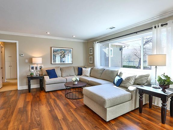 4th image of 5727 Rotterdam Ln