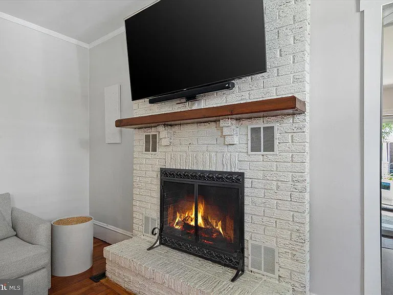 158 Lafayette Rd — Photo 10