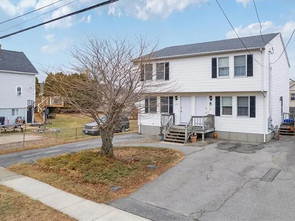 214-216 Grosvenor Ave, East Providence, RI 02914