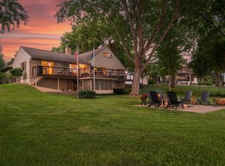 1313 Oakwood Dr, Anoka, MN 55303