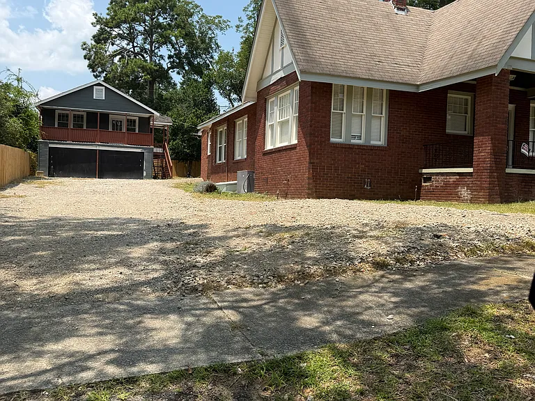 1107 Lancaster St #A — Photo 2